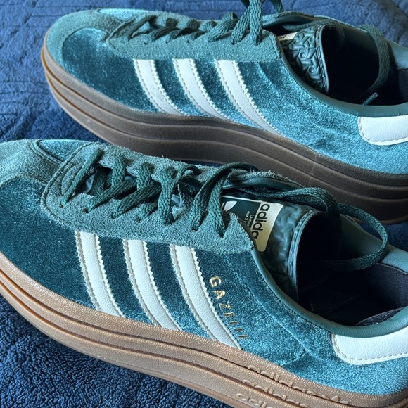 Adidas Gazelle Bold Green Velvet - Rare and Like New - 7.5 - Picture 5 of 9